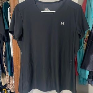 WOMENS under armour tshirt heat gear large